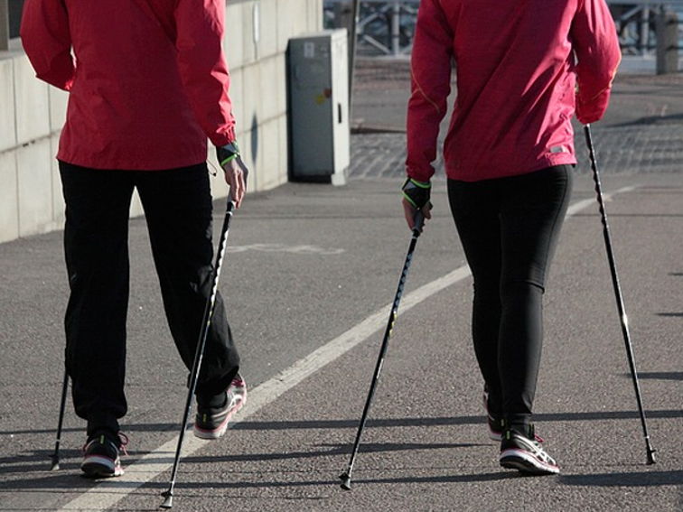 Sport bei Arthrose im Knie 10 Top Sportarten trotzt Kniearthrose